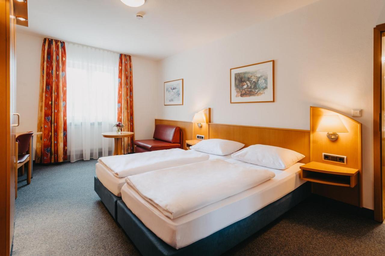 Hirschenwirt Hotel Eichstatt Ngoại thất bức ảnh