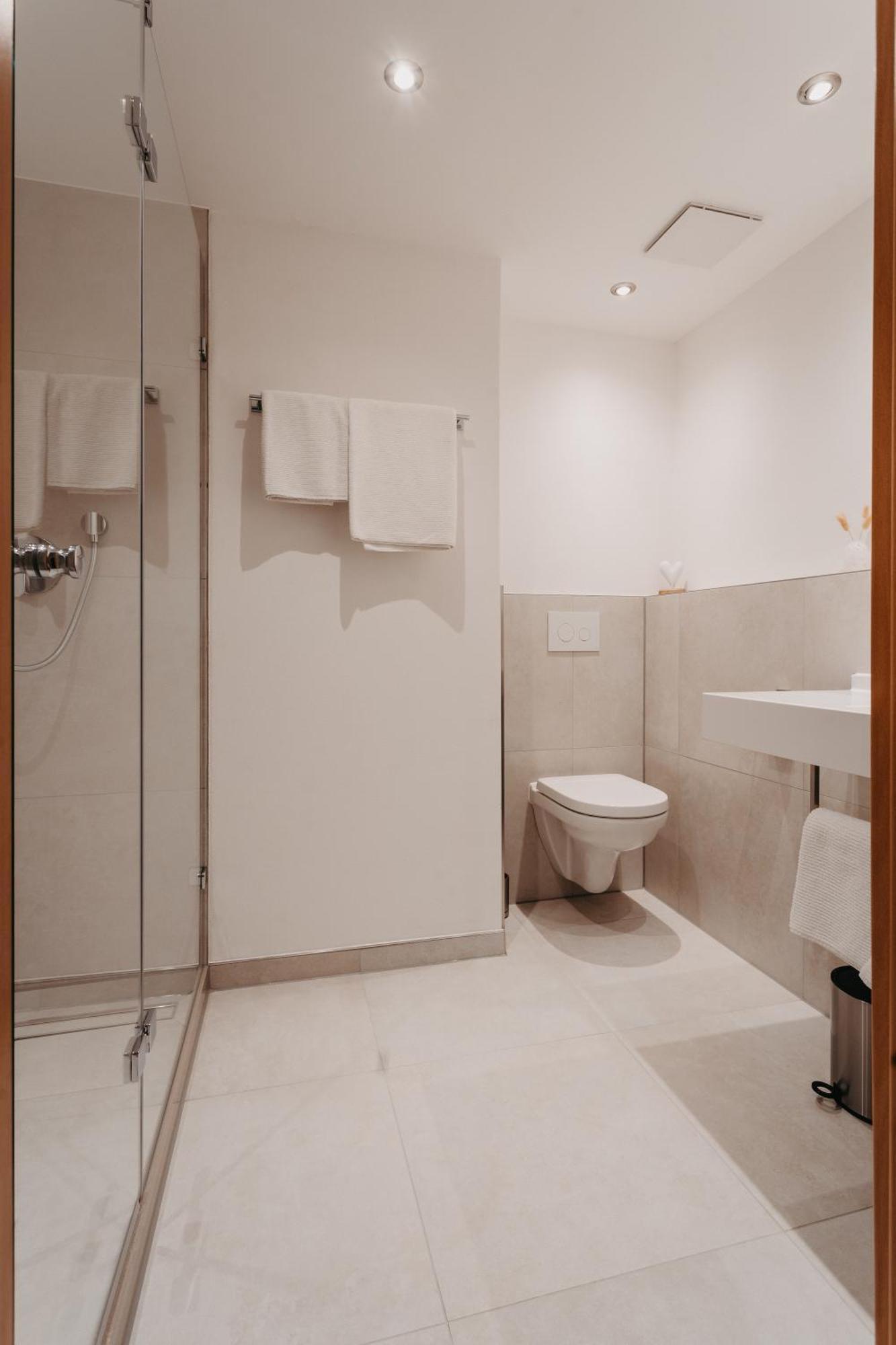 Hirschenwirt Hotel Eichstatt Ngoại thất bức ảnh