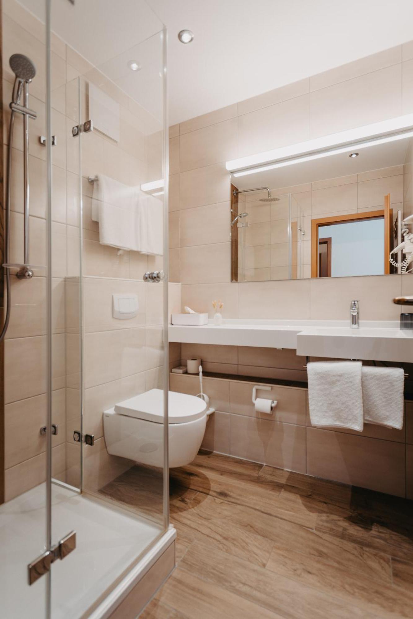 Hirschenwirt Hotel Eichstatt Ngoại thất bức ảnh
