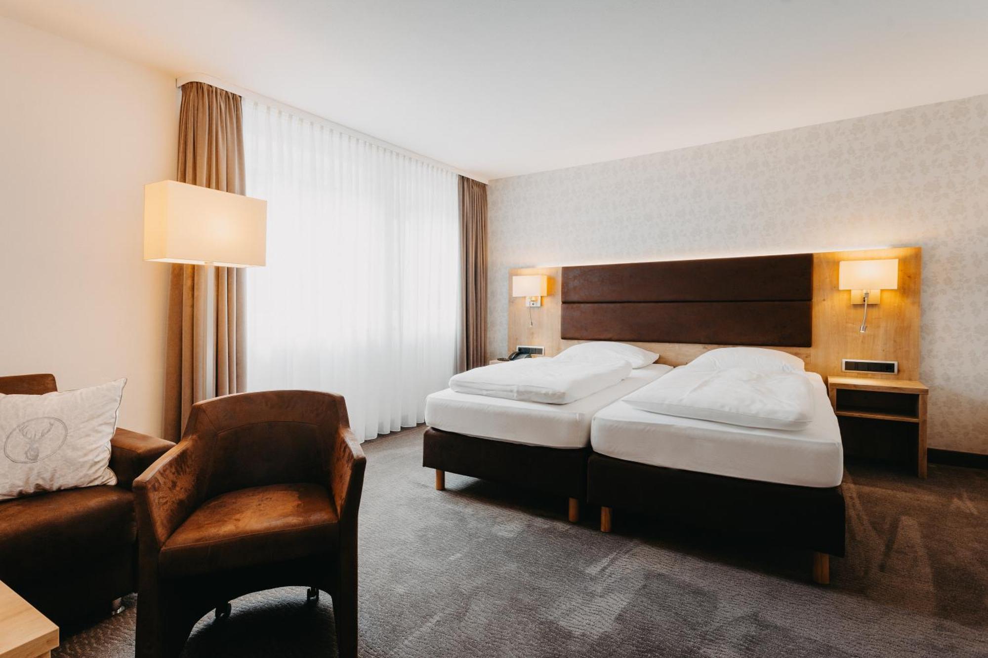 Hirschenwirt Hotel Eichstatt Ngoại thất bức ảnh