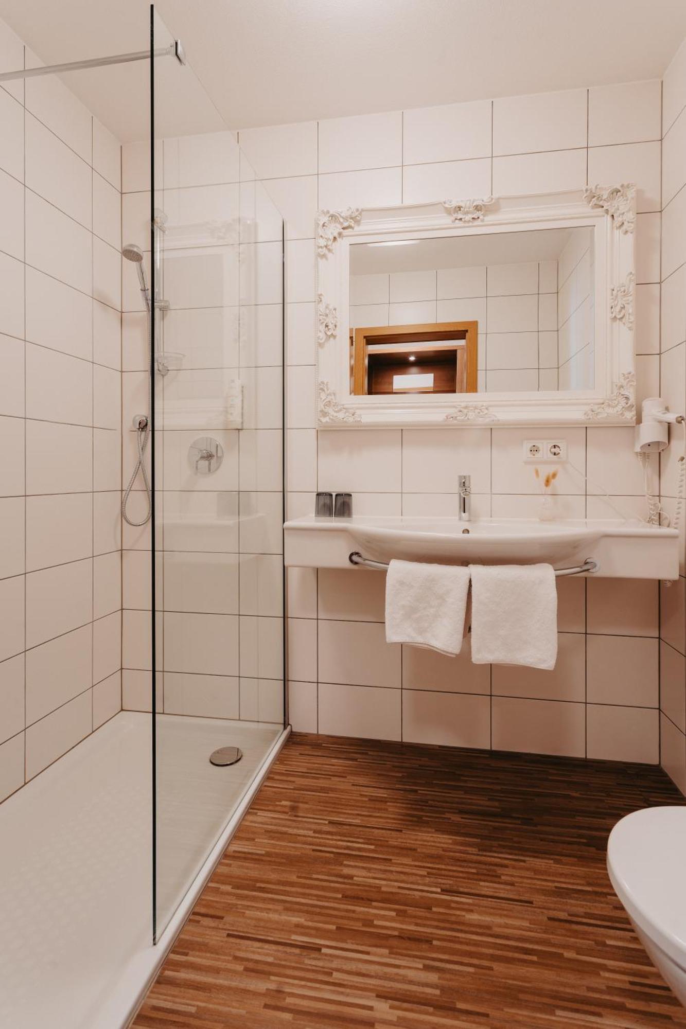 Hirschenwirt Hotel Eichstatt Ngoại thất bức ảnh